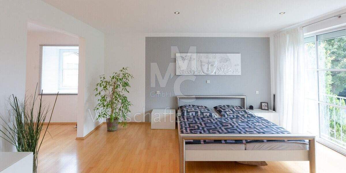 Einfamilienhaus Isernhagen / Altwarmbüchen Altwarmbüchen - 7 Zimmer, 319 m&sup2;, 1.245.000&euro; | Angebot:25475414