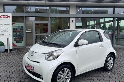 Toyota IQ 33.507 km 8.990 &euro; Walluf 65396