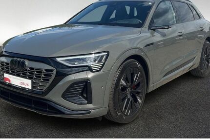 Audi Q8 e-tron 54.498 km 52.450 &euro; Hamburg 22529