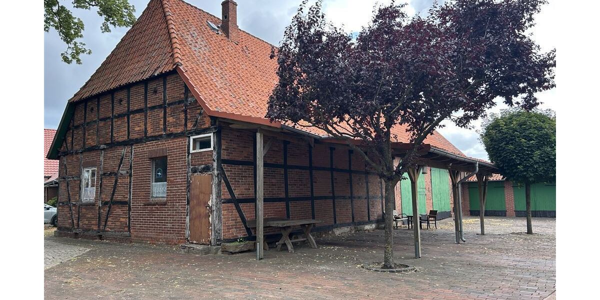 Charmanter Resthof mit Nebengebäuden und viel Platz für Tierhaltung - Gewerbeobjekt Stolzenau | Angebot:26302275