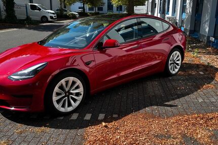 Tesla Model 3 41.500 km 28.000 € Würselen 52146
