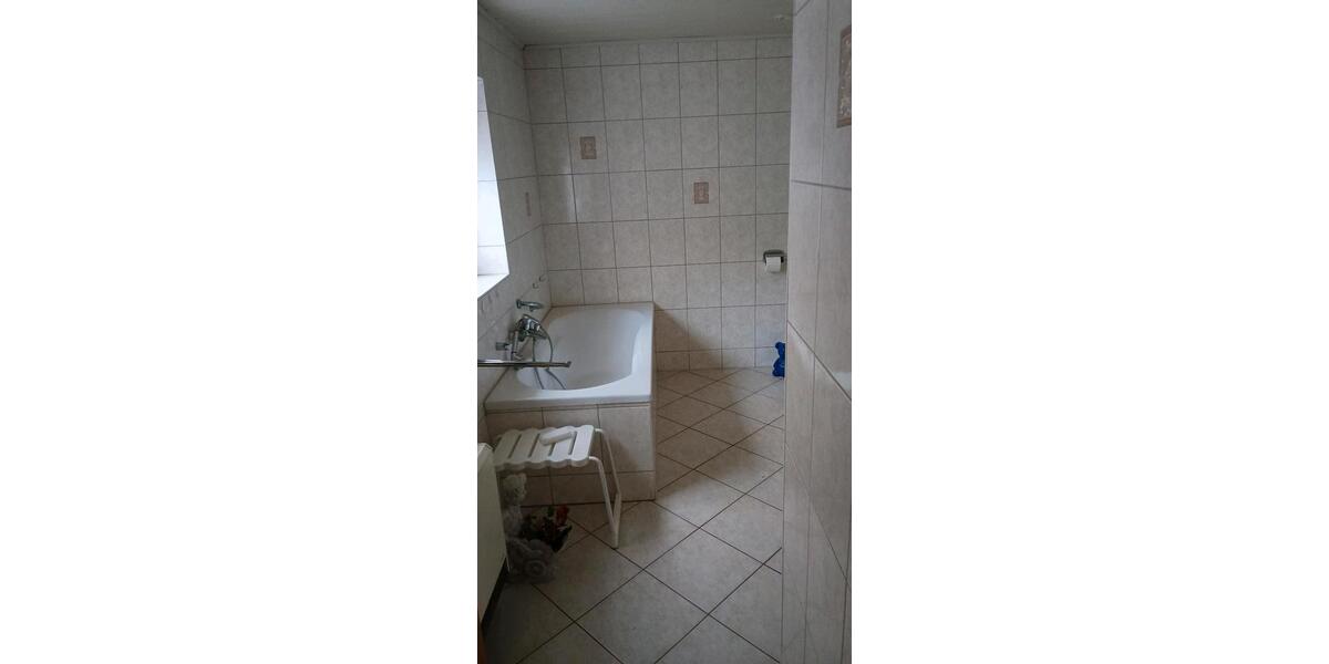 Einfamilienhaus Artern - 6 Zimmer, 120 m&sup2;, 600&euro; | Angebot:26404817