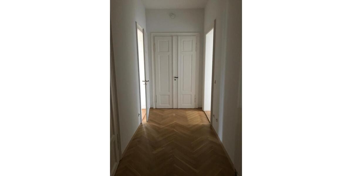 Etagenwohnung Radebeul - 3 Zimmer, 118 m&sup2;, 1.750&euro; | Angebot:25552598
