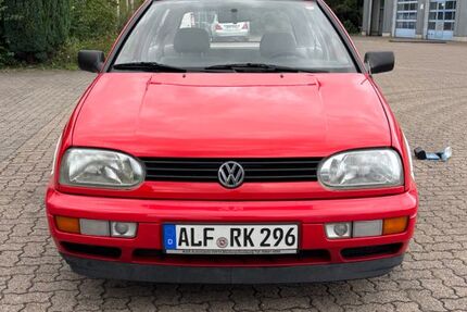 VW Golf 132.268 km 950 &euro; Alfeld 31061
