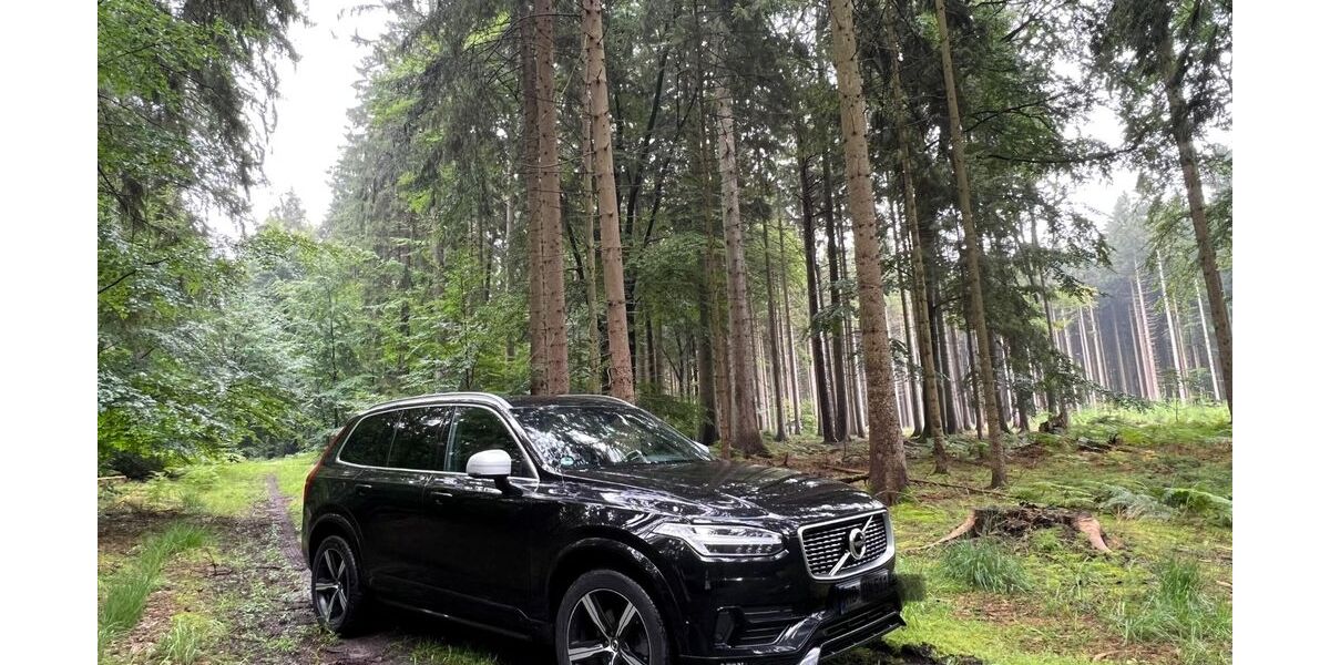 Volvo XC90 194.000 km 24.600 € München 81737