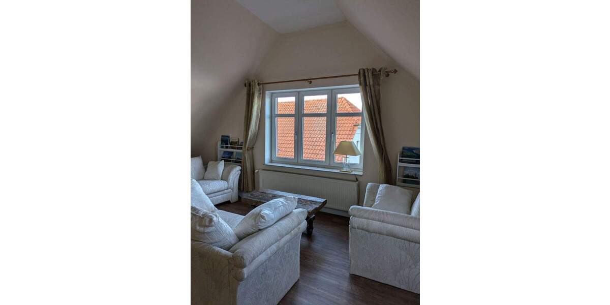 Etagenwohnung Malchow - 3 Zimmer, 200 m&sup2;, 1.250&euro; | Angebot:24918522