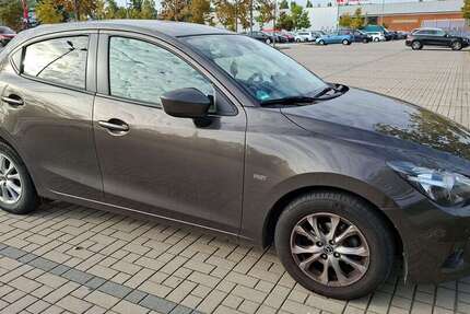 Mazda 2 81.000 km 9.999 € München 80999