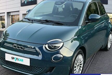 Fiat 500e 12.536 km 25.480 € Hamburg 22457