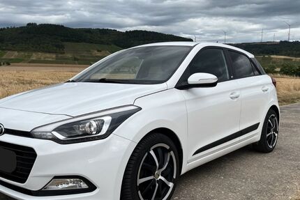 Hyundai i20 96.500 km 9.300 &euro; Konz-Oberemmel 54329
