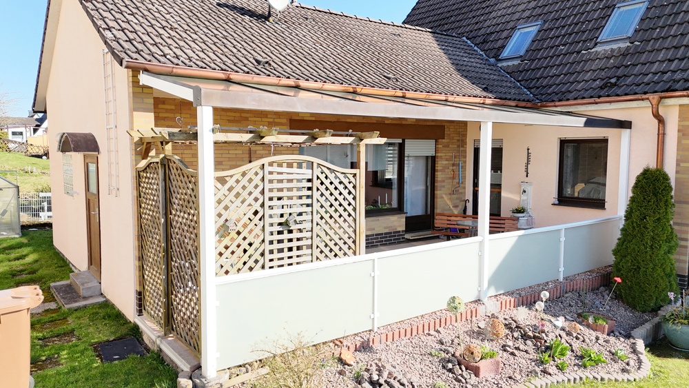 Gepflegtes 1-2 Fam. Haus, neuwertige Heizung, div. Renovierungen, Garten, Doppel-Garage, Terrasse, B - Einfamilienhaus Zierenberg Burghasungen | Angebot:26459788