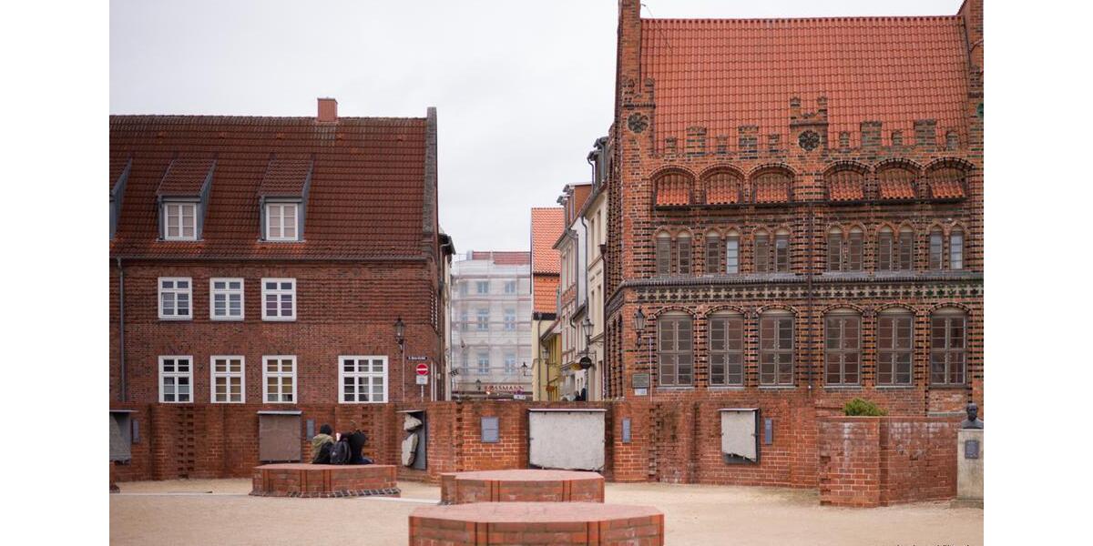 Top-Lage in der Altstadt: Moderne Ladenfläche zwischen zwei Welterbe-Hotspots zimmer