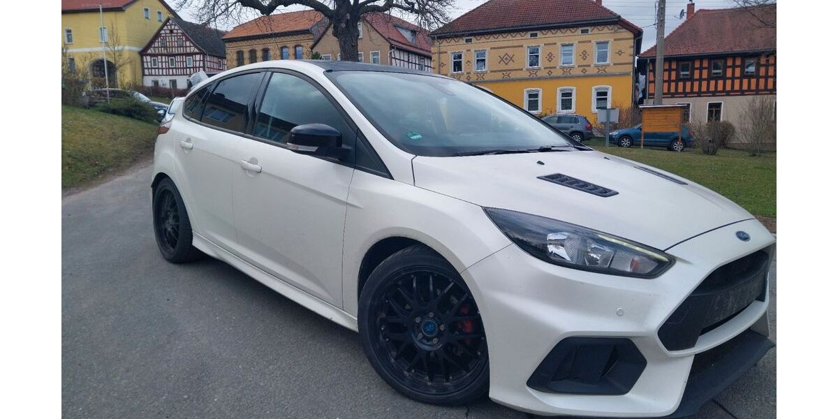 Ford Focus 77.300 km 14.999 &euro; Schmieritz 07819