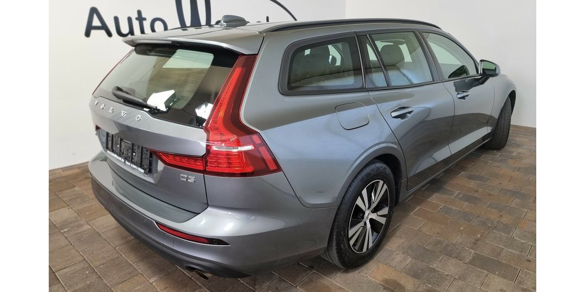Volvo V60 LED ACC Spur Klima Navi Scheckheft 95.600 km 22.990 &euro; Garrel 49681