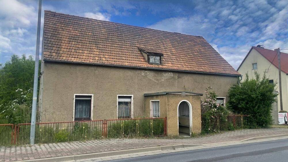 Einfamilienhaus Bernsdorf Großgrabe - 7 Zimmer, 100 m&sup2;, 30.000&euro; | Angebot:25999700