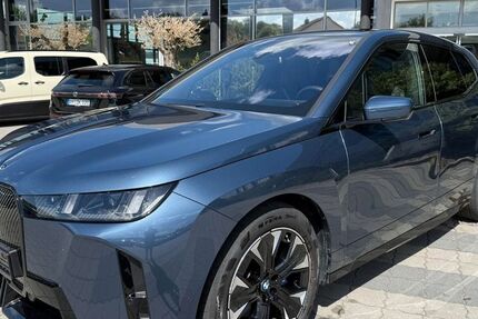 BMW iX 23.043 km 73.480 &euro; Amberg 92224