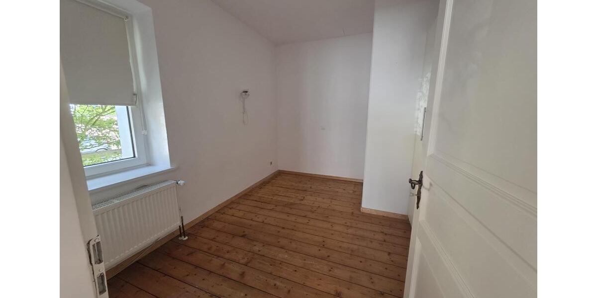 Hochparterre Hildesheim Oststadt/Stadtfeld - 4 Zimmer, 92 m&sup2;, 220.000&euro; | Angebot:27077478
