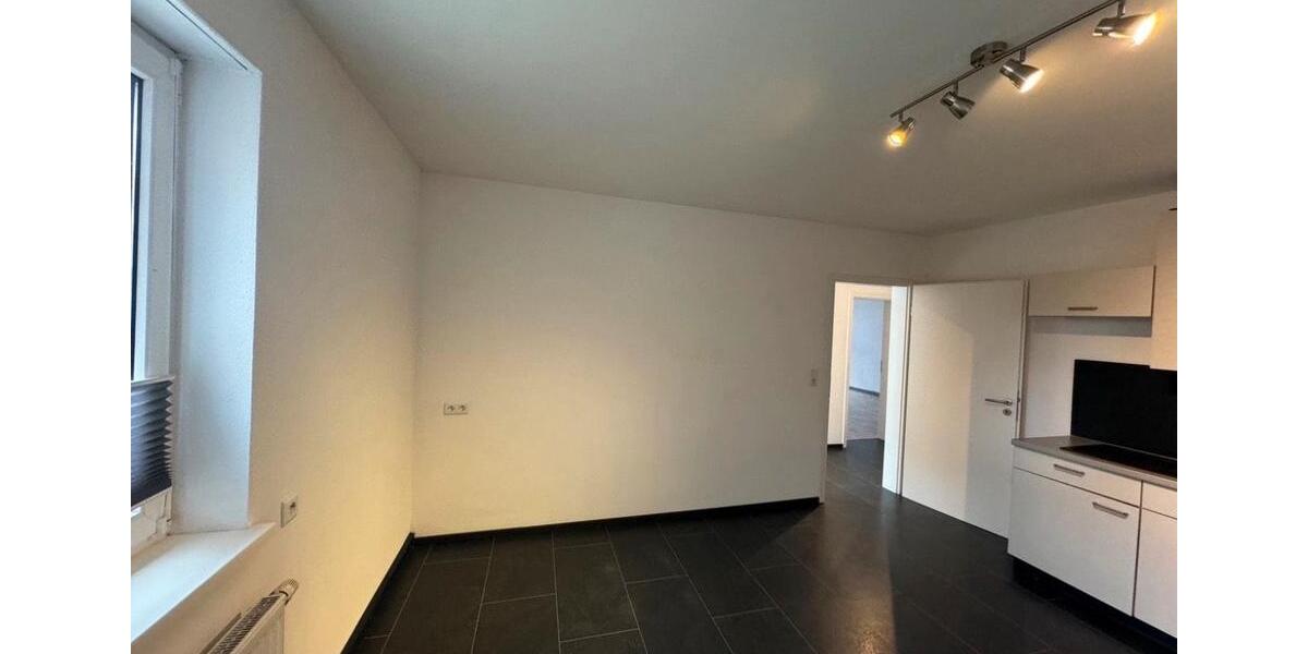 2 Zimmer Wohnung im EG 89 qm mit Keller 2 zimmer