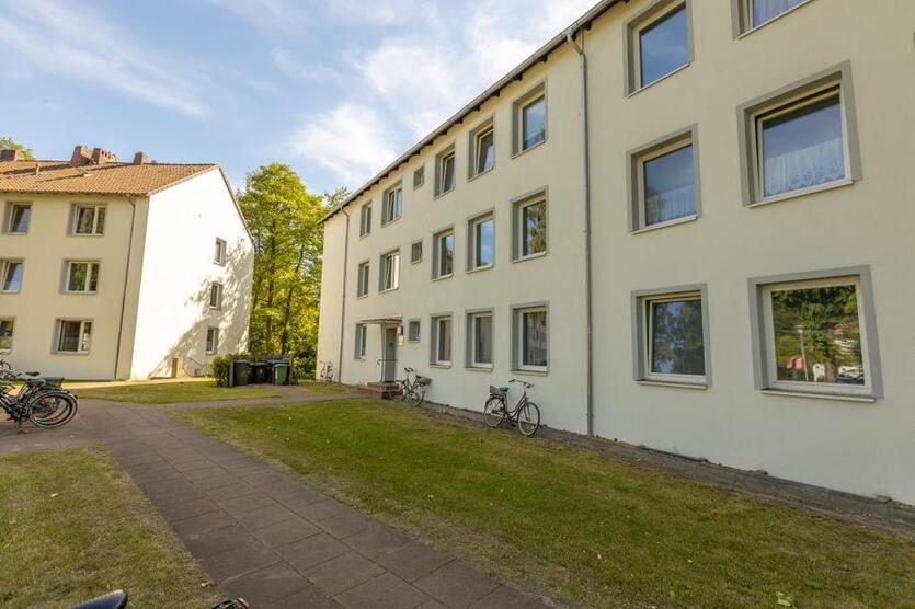2-Zimmer-Erdgeschoßwohnung mit Balkon in Oldenburg-Osternburg!