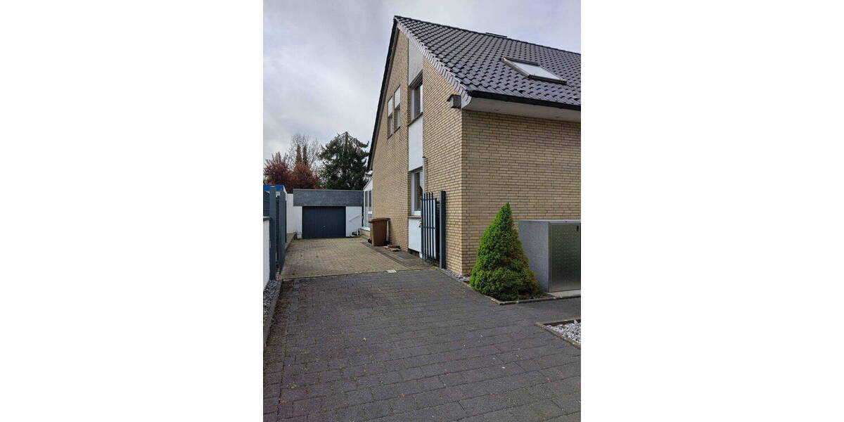 Einfamilienhaus Ratingen-Lintorf Lintorf - 7 Zimmer, 187 m&sup2;, 725.000&euro; | Angebot:26318909