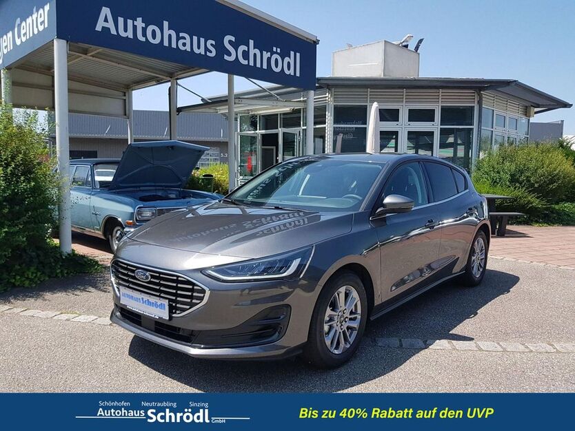Ford Focus 5.000 km 23.990 € Schönhofen und Neutraubling 93152
