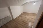 Dachgeschoßwohnung Odelzhausen - 3 Zimmer, 65 m&sup2;, 1.000&euro; | Angebot:26688597