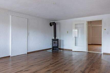 Historisches Mehrfamilienhaus mit Denkmalschutz in Horheim 1 zimmer