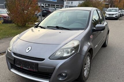 Renault Clio 118.000 km 2.699 &euro; lahr 77933