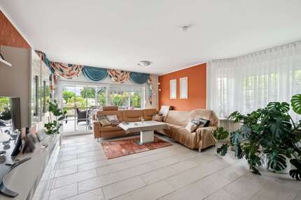 Haus zum Kaufen in Kremmen 570.000 € 190 m² 7 zimmer