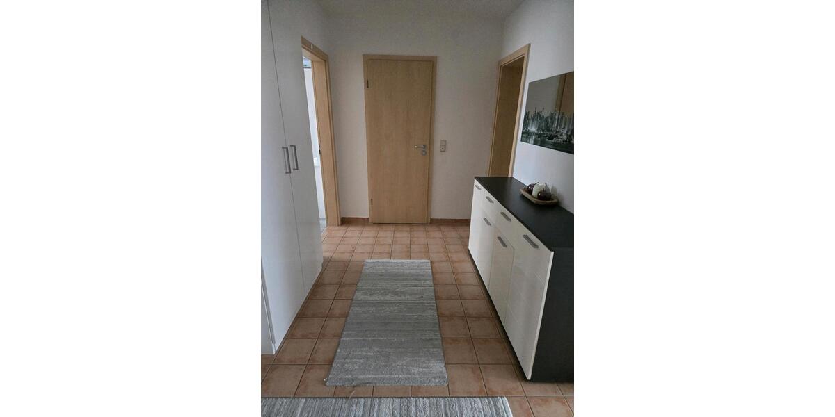 Etagenwohnung Neutraubling - 3 Zimmer, 65 m&sup2;, 250.000&euro; | Angebot:27107817
