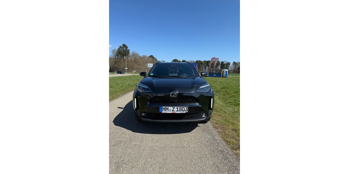 Toyota Yaris Cross 11.000 km 27.500 &euro; Memmingen 87700