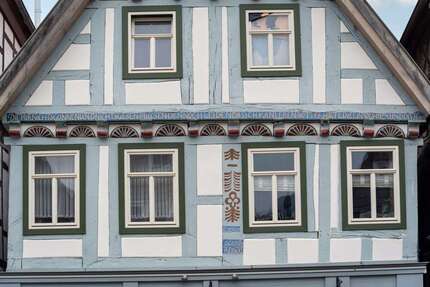 Haus zum Kaufen in Detmold 600.000 € 310 m²