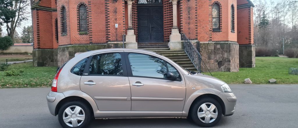 Citroen C3 33.900 km 5.980 &euro; Hartmannsdorf 09232