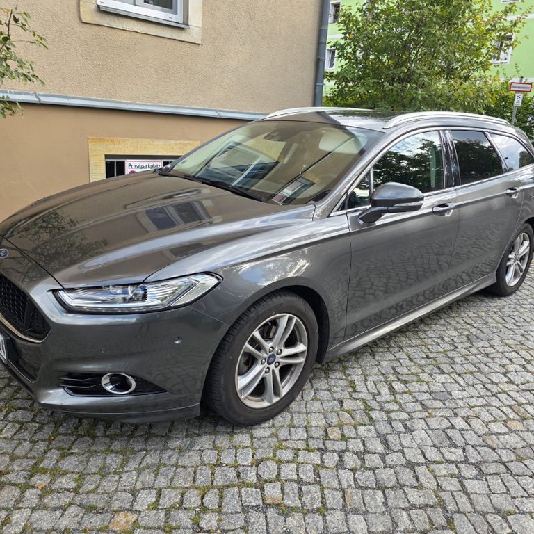 Ford Mondeo 137.542 km 9.850 € Freital 01705