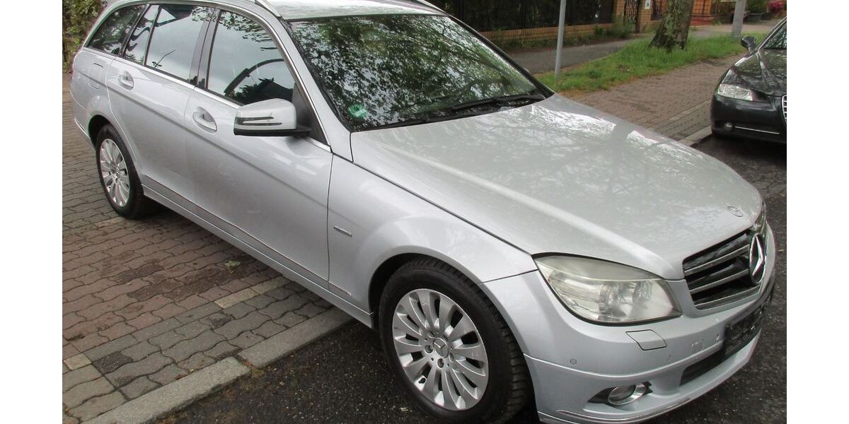 Mercedes-Benz C 250 301.000 km 2.950 &euro; Berlin 12357