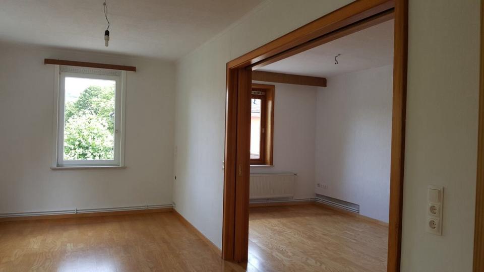 Mehrfamilienhaus, Wohnhaus Dassel - 8 Zimmer, 235 m&sup2;, 220.000&euro; | Angebot:27025388