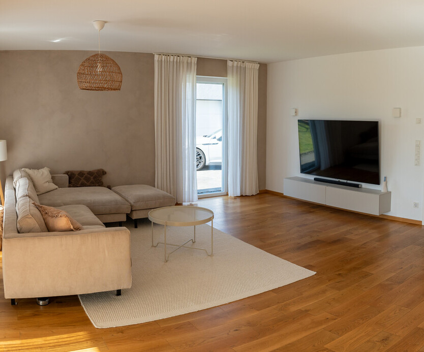 Moderne Erdgeschoßwohnung mit Sauna & Garten
