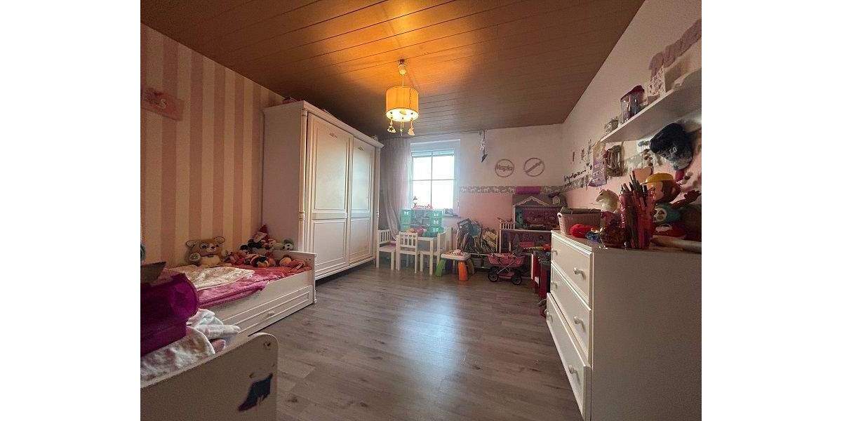 Reihenmittelhaus Lüdenscheid - 1 Zimmer, 150 m&sup2;, 320.000&euro; | Angebot:26343932