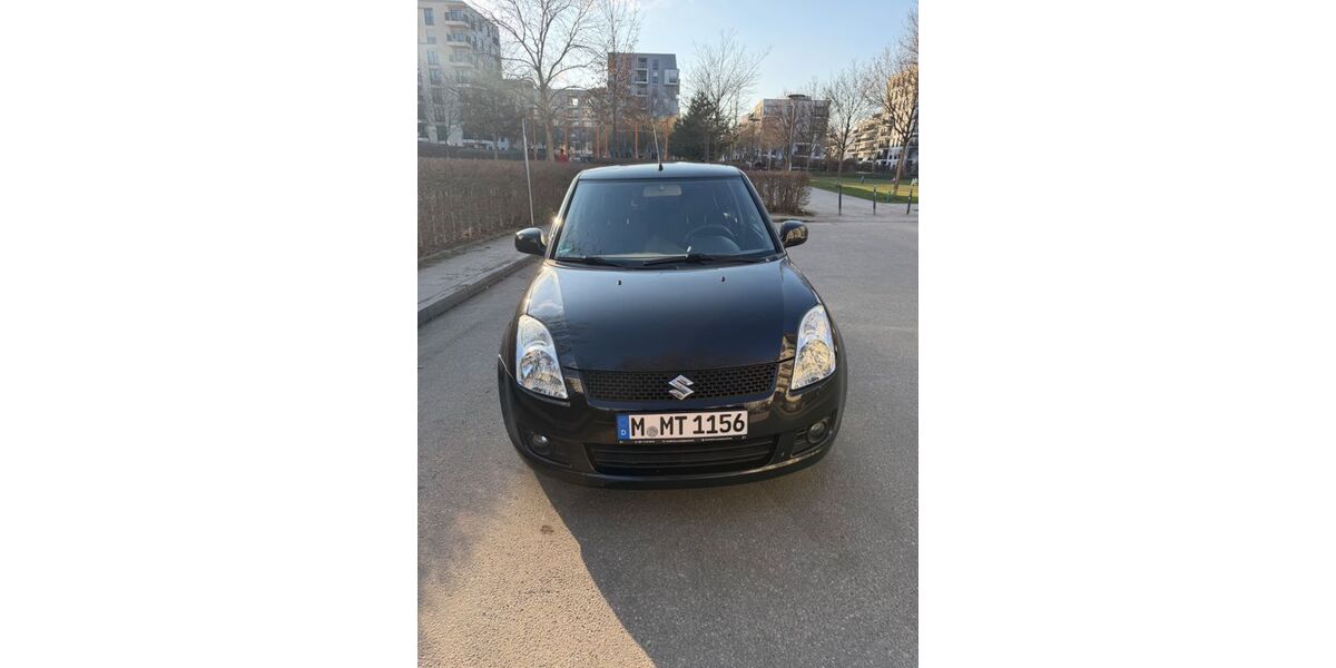 Suzuki Swift 140.990 km 4.100 &euro; München 81539