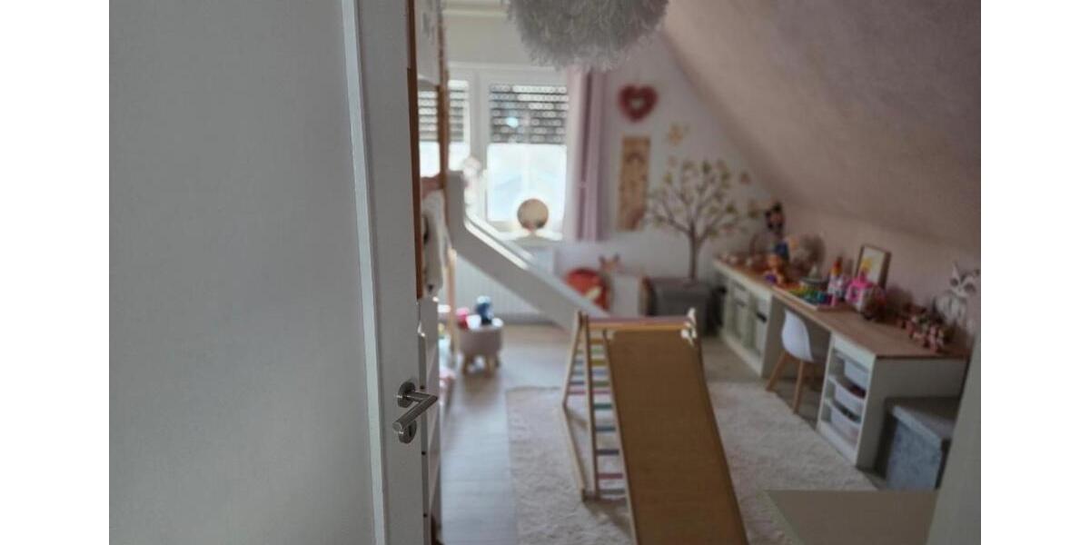 Heimeliges Einfamilienhaus mit Garage und viel Stauraum 4 zimmer