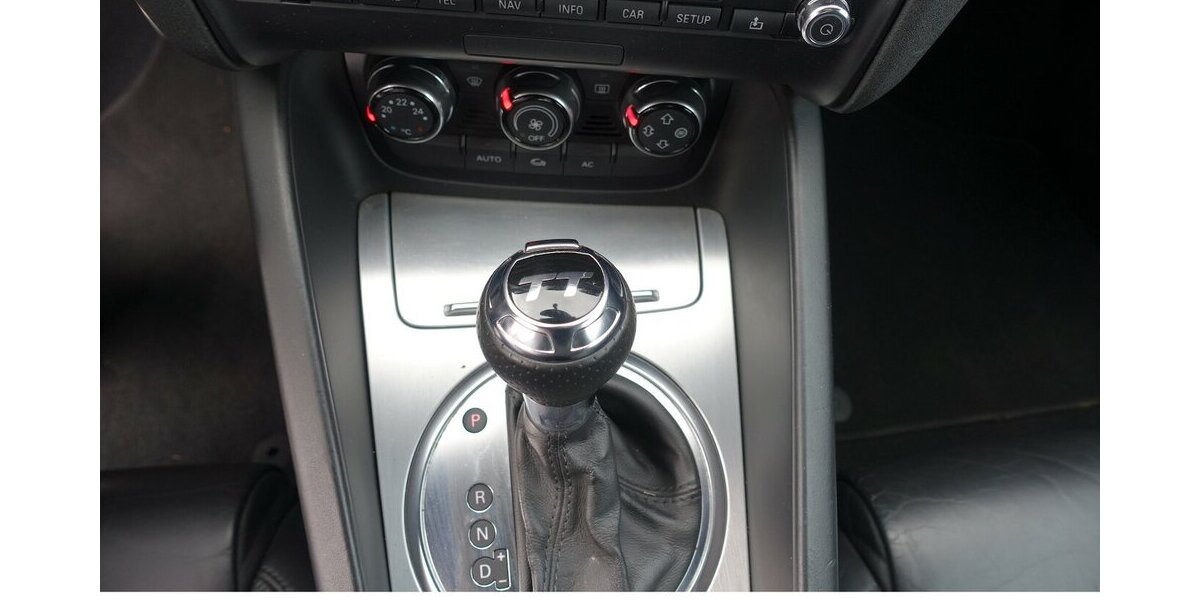 Audi TT 2.0 TFSI Roadster Navi+ Bi-Xenon el. Windschott 179.800 km 8.950 &euro; Neumarkt/OPf 92318