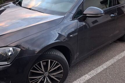 VW Golf 180.000 km 8.300 &euro; Übersee 83236