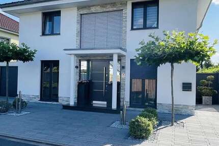 Haus Krefeld Gellep-Stratum - 4 Zimmer, 166 m&sup2;, 889.000&euro; | Angebot:26856621
