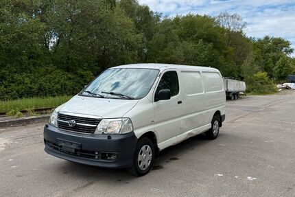 Toyota Hiace 186.431 km 10.699 &euro; HAMBURG 22113