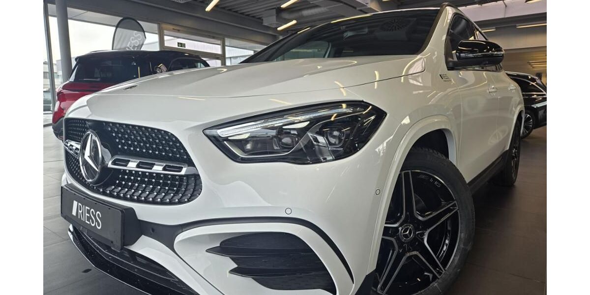 Mercedes-Benz GLA 200 9.000 km 46.900 &euro; Tuttlingen 78532