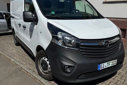 Opel Vivaro 257.865 km 6.600 &euro; Fernwald-Steinbach 35463