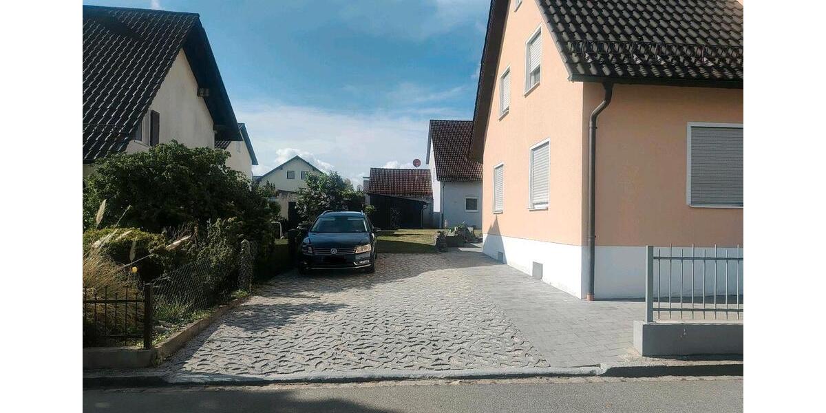 Erdgeschoßwohnung Wackersdorf - 3 Zimmer, 75 m&sup2;, 750&euro; | Angebot:26427259