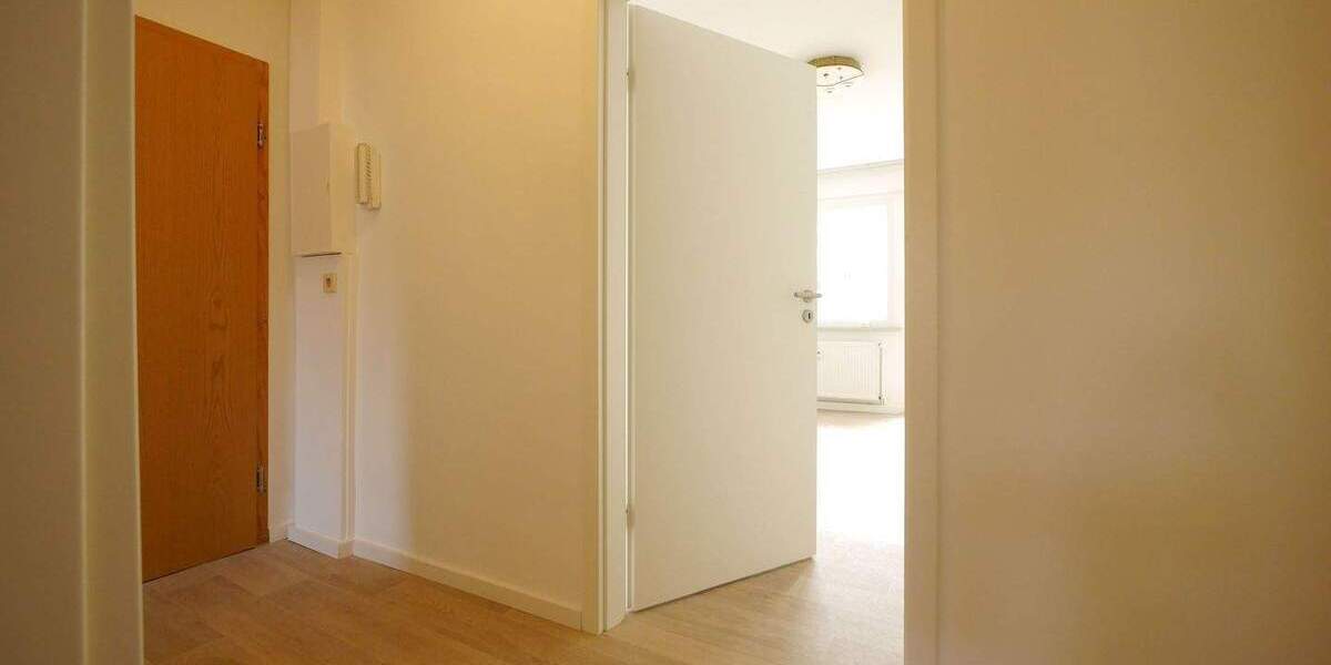 ZU VERMIETEN | 1 Zimmer auf 31,40qm | Einbauküche & Balkon | meroplan Immobilien GmbH 1 zimmer