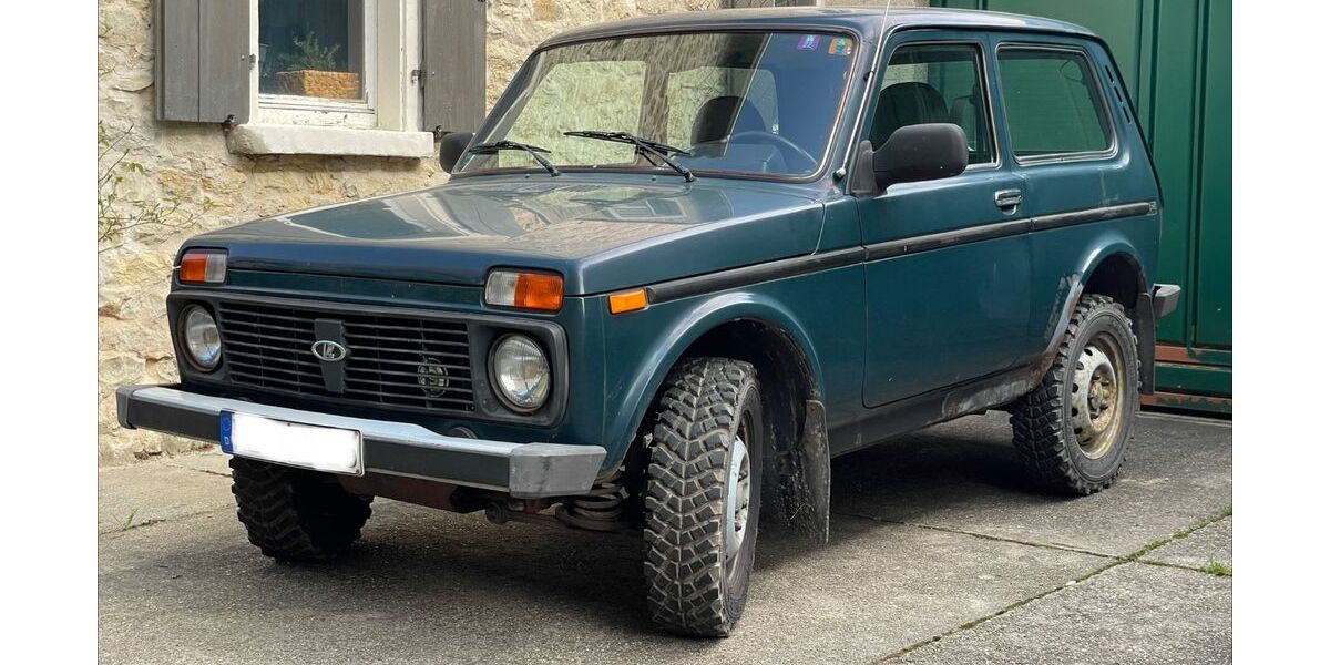 Lada Niva 84.000 km 2.990 &euro; Dexheim 55278
