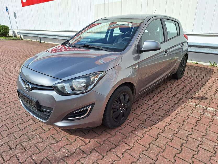 Hyundai i20 108.200 km 4.998 € Ahrensfelde 16356
