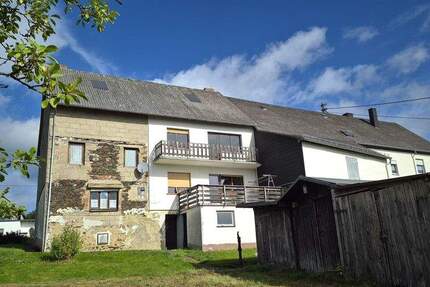 Wohnhaus mit Garten und tollem Blick auf ruhig gelegenem, sonnigem Grundstück! 4 zimmer